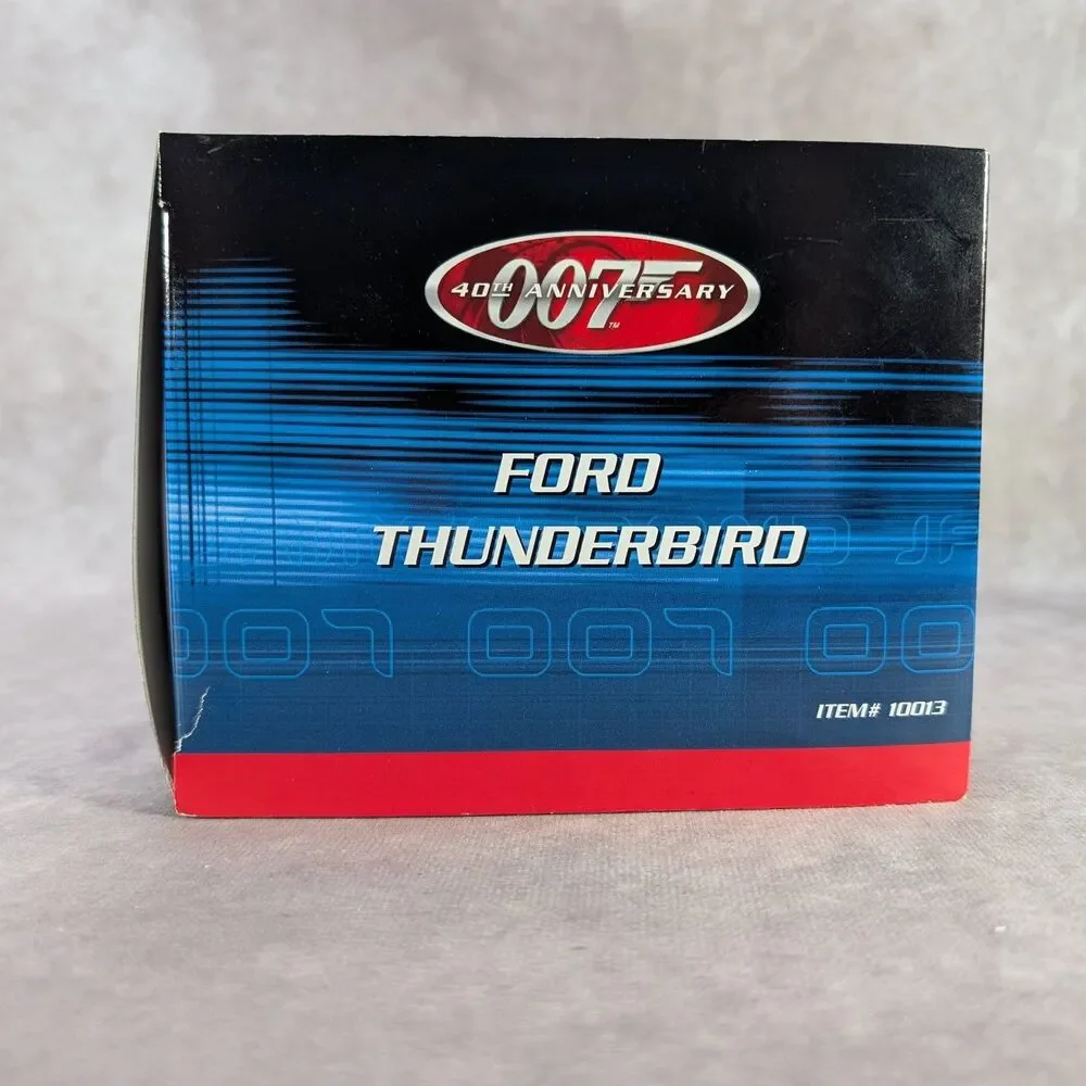 James Bond 007 Die Another Day Ford Thunderbird Coral 1:18 Beanstalk 10013 Box